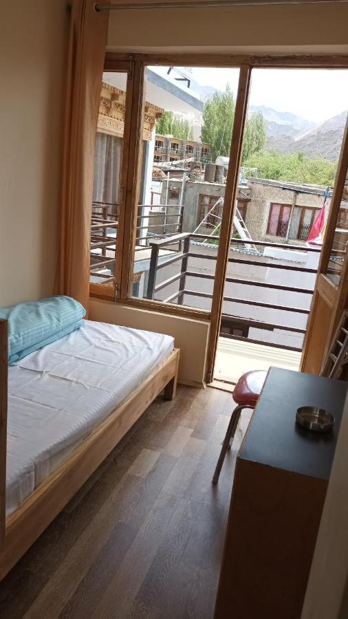 Gonbo Guest House Лех Экстерьер фото